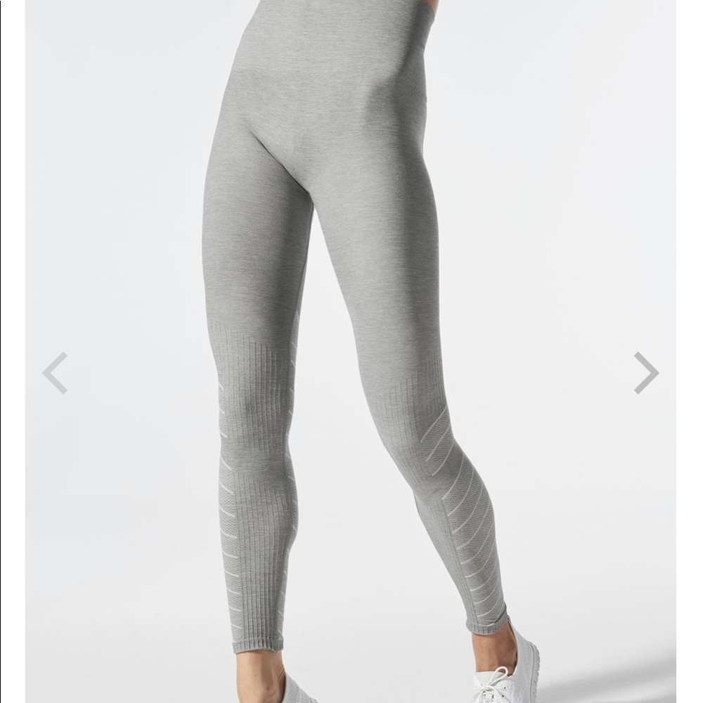 Blanqi Leggings
